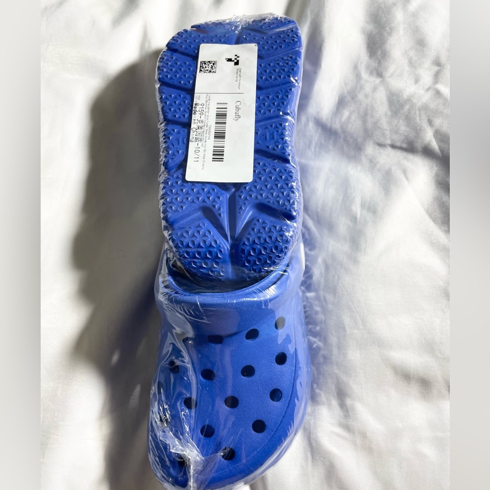 Sz10-11 Cubufly Kids Blue Clogs with charms girls/boys new sealed - Picture 4 of 6